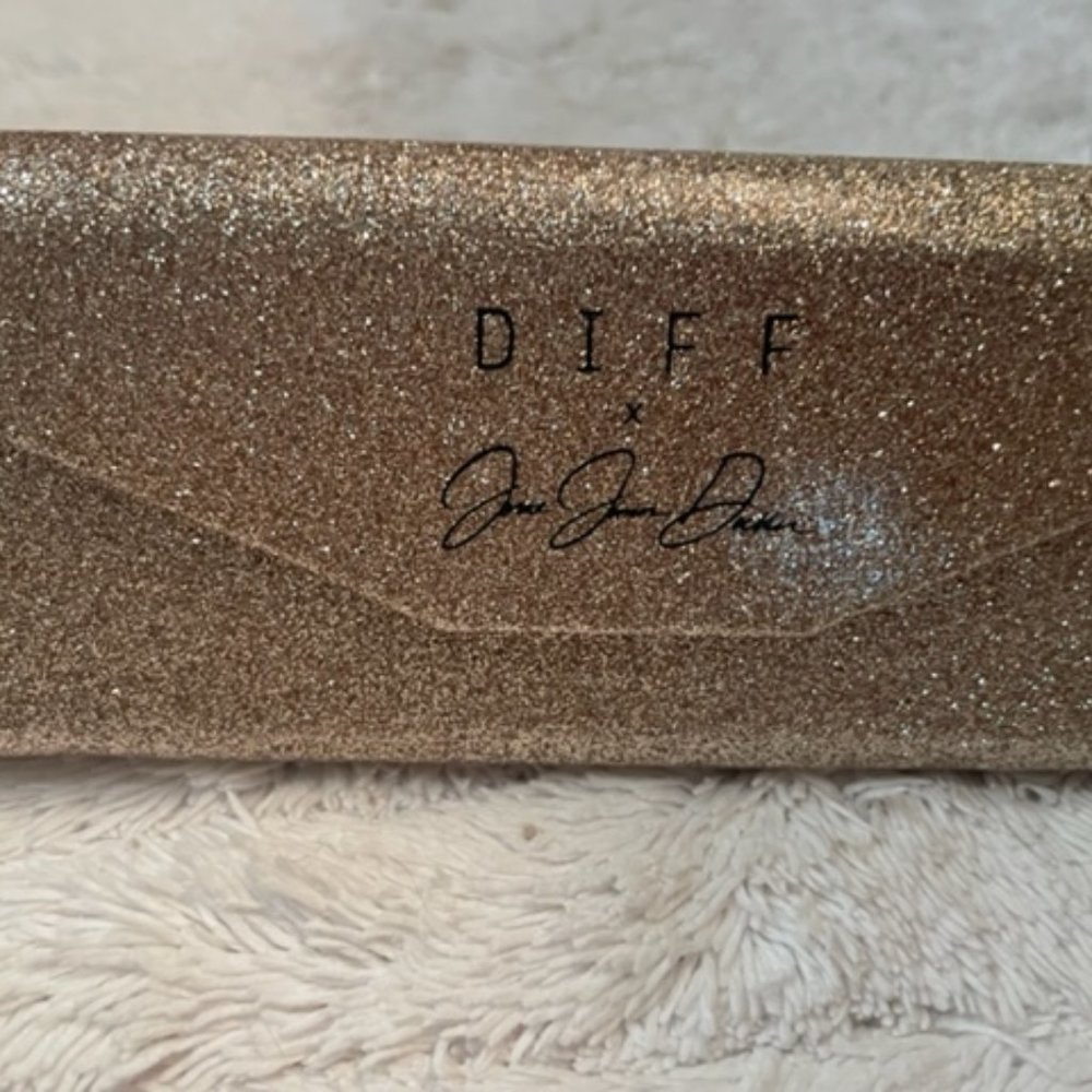 Diff Eyewear - image 1